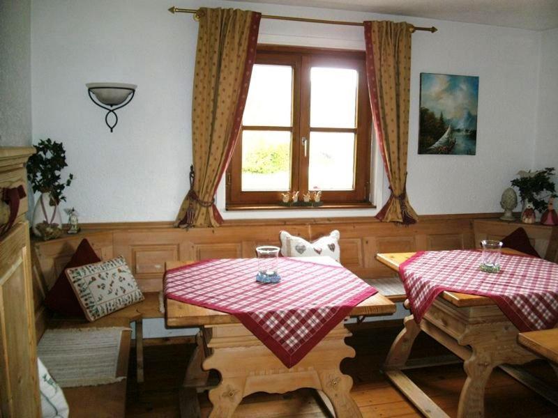 Hotel Pension Louise à Reit im Winkl Extérieur photo