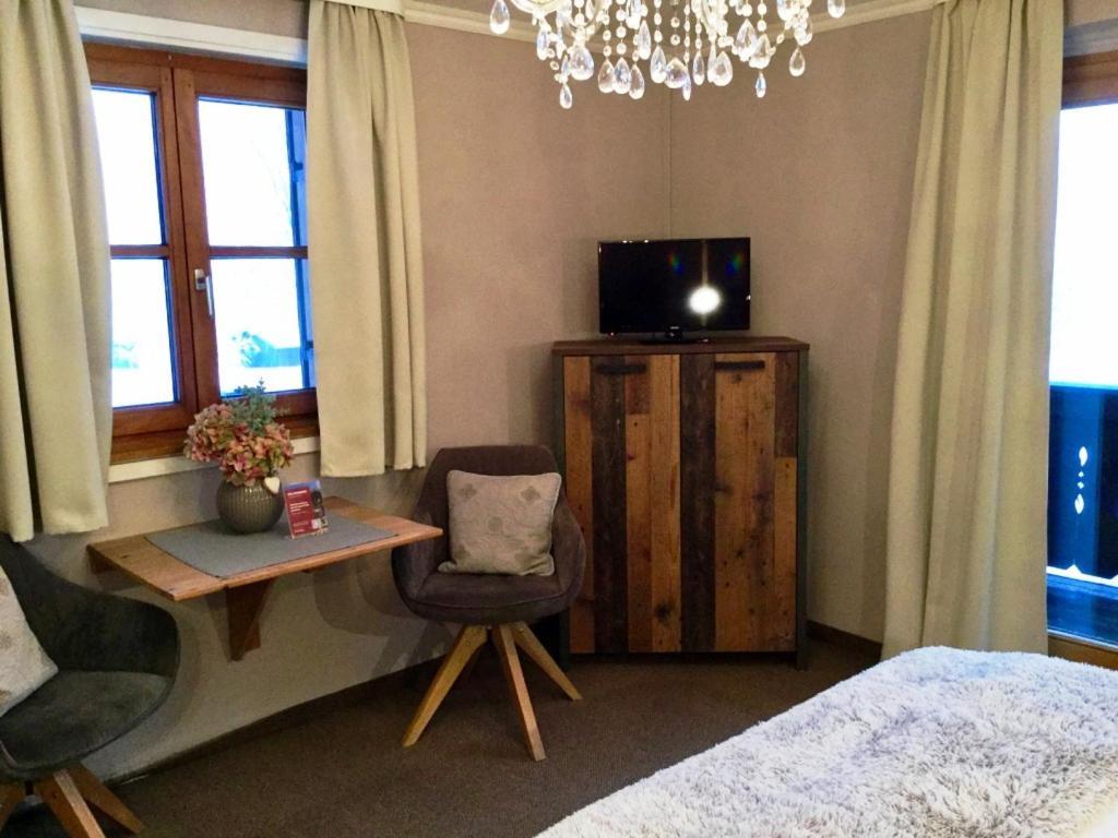 Hotel Pension Louise à Reit im Winkl Extérieur photo