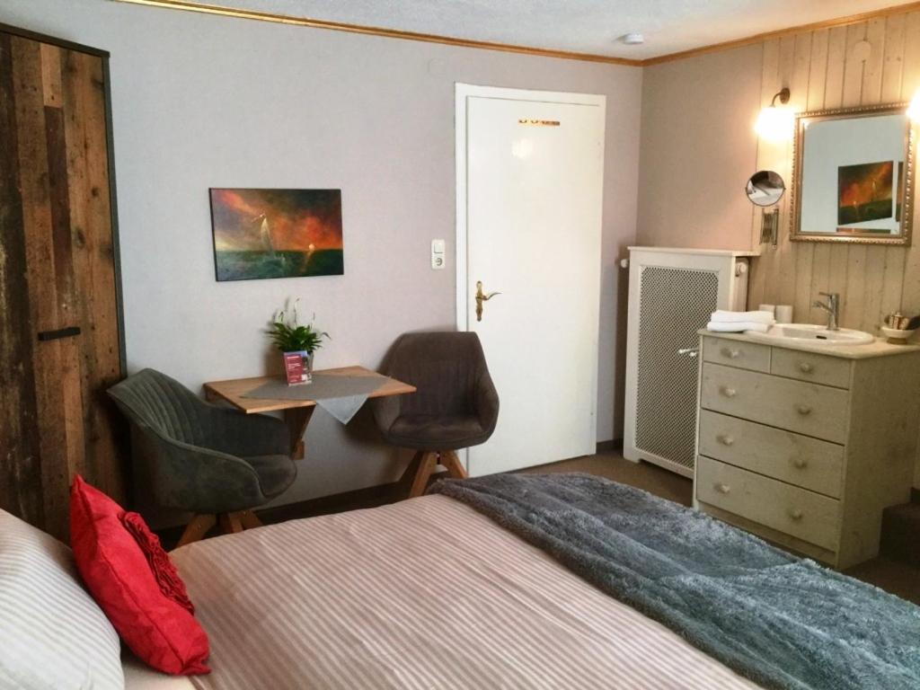 Hotel Pension Louise à Reit im Winkl Extérieur photo